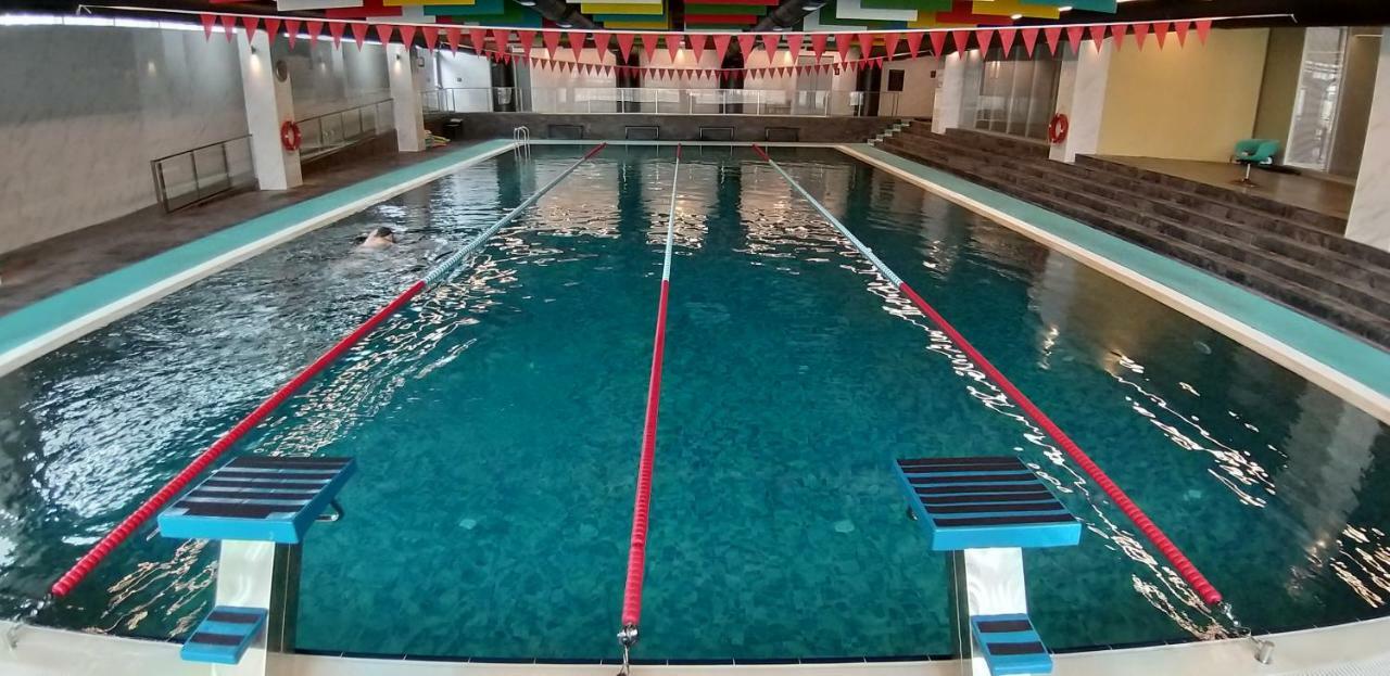 Teknosports Otel Istanboel Buitenkant foto