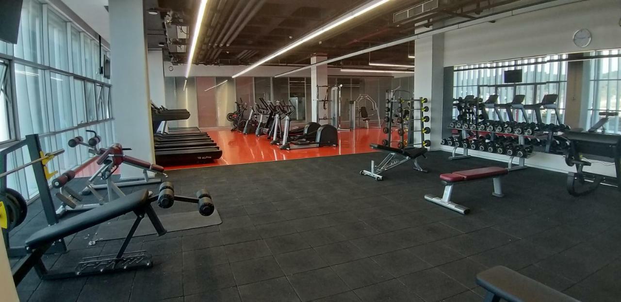 Teknosports Otel Istanboel Buitenkant foto