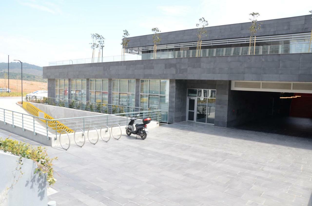 Teknosports Otel Istanboel Buitenkant foto