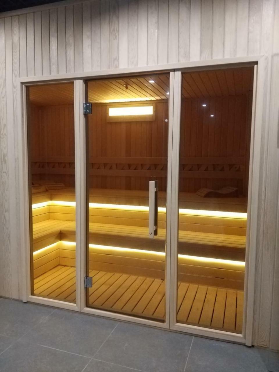 Teknosports Otel Istanboel Buitenkant foto