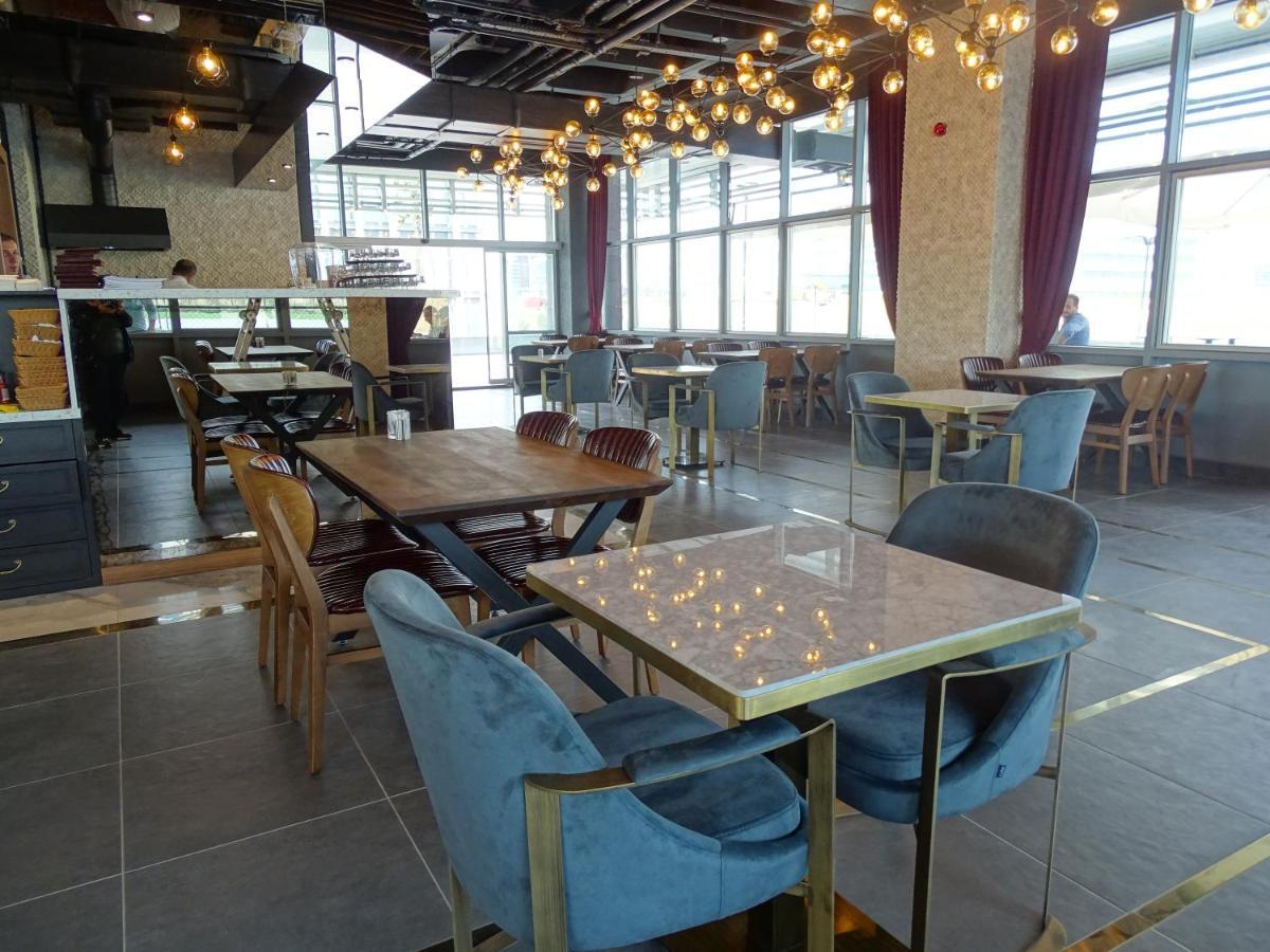 Teknosports Otel Istanboel Buitenkant foto